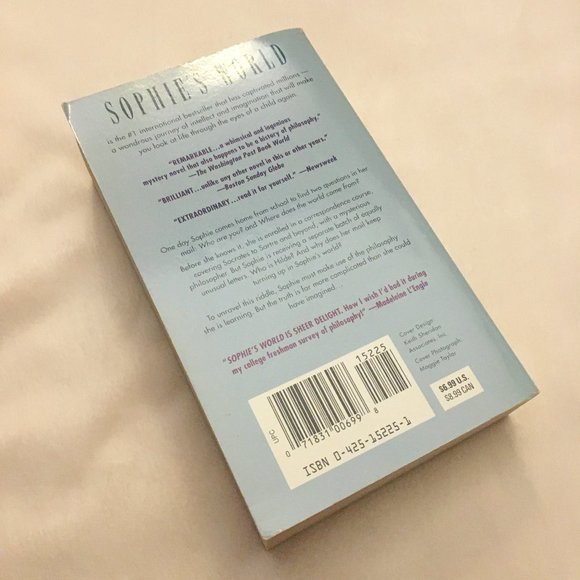 'Sophie’s World' Softcover By Jostein Gaarder - Picture 6 of 10